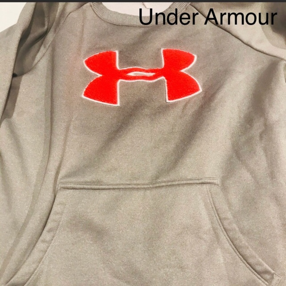 Under Armour sweatshirt